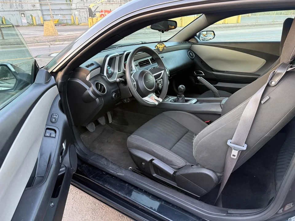 2011 Chevrolet Camaro 5th Gen - Image 11 of 15