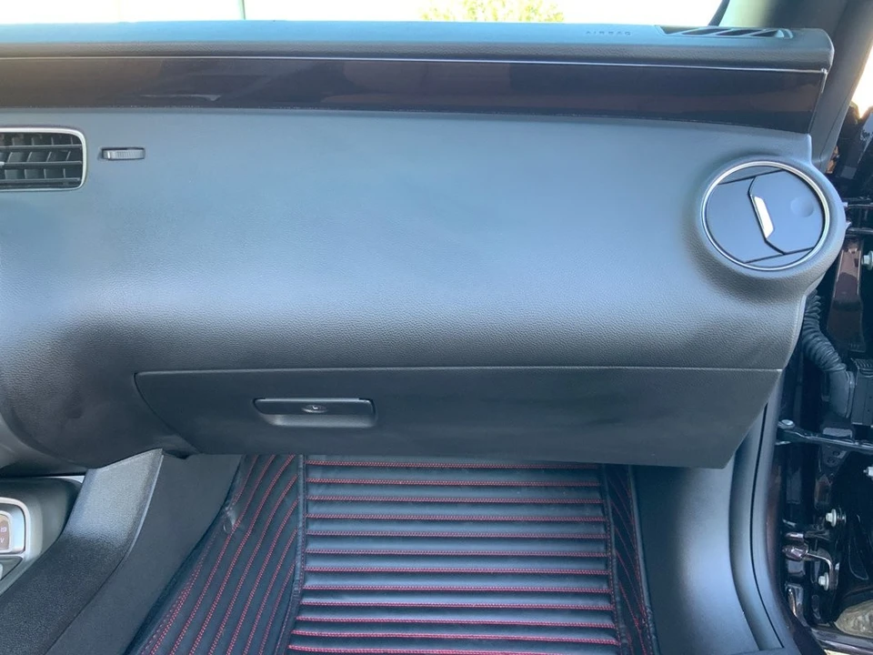 2011 Chevrolet - Image 25 of 31