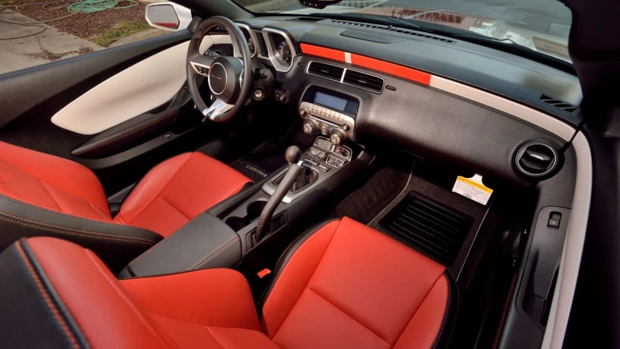 2011 Chevrolet Camaro 5th Gen - Image 26 of 31
