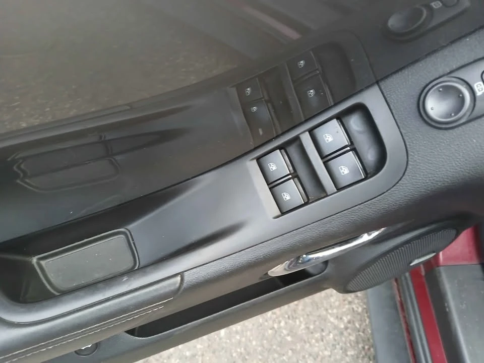 2011 Chevrolet Camaro 5th Gen - Image 17 of 20