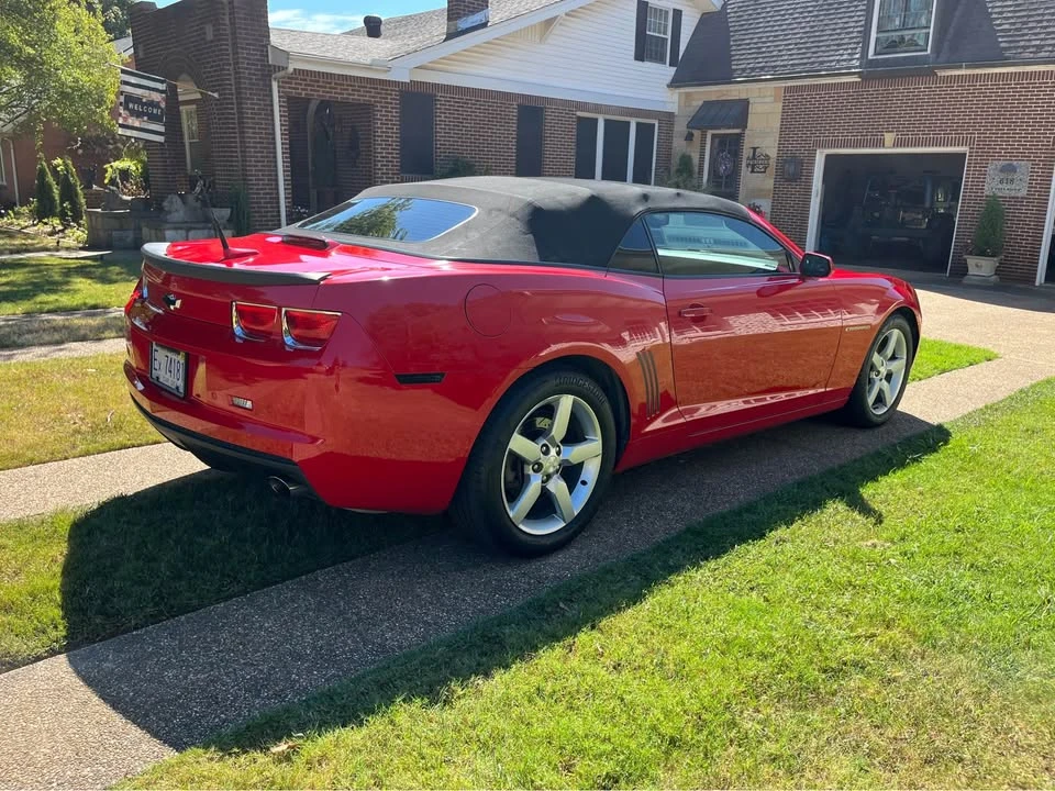 2011 Chevrolet Camaro 5th Gen - Image 10 of 13