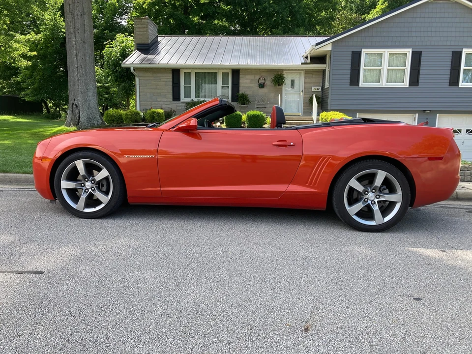 2011 Chevrolet Camaro 5th Gen - Image 2 of 31
