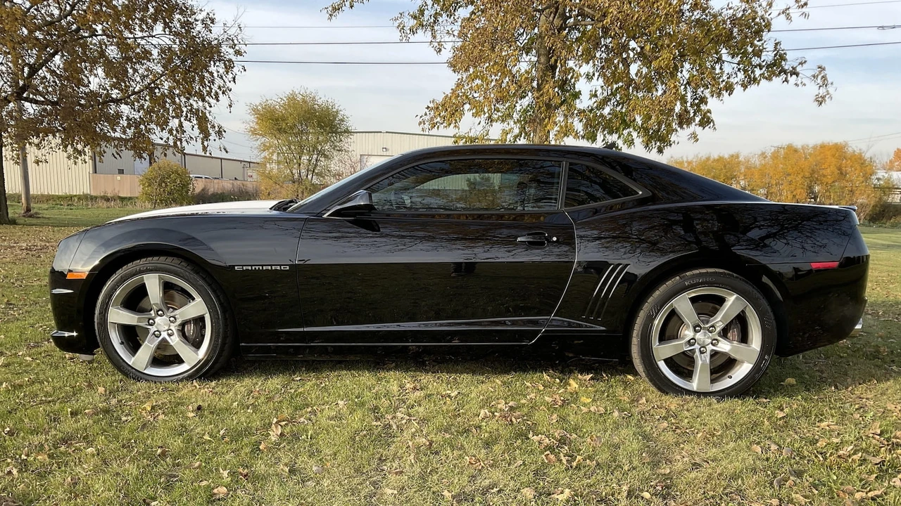 2011 Chevrolet Camaro SS 5th Gen - Image 2 of 12