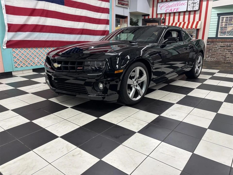 2011 Chevrolet Camaro SS 5th Gen - Image 16 of 31
