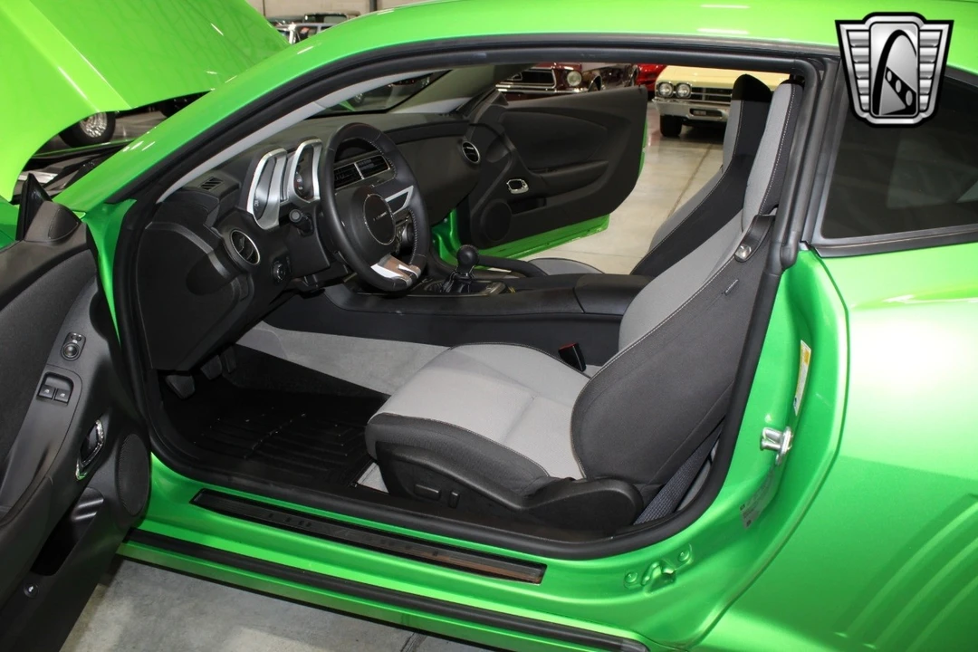 2011 Chevrolet Camaro SS 5th Gen - Image 8 of 21