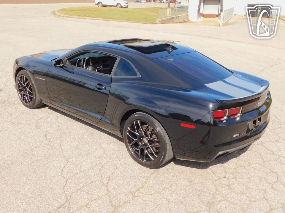 2011 Chevrolet Camaro SS 5th Gen - Image 17 of 21