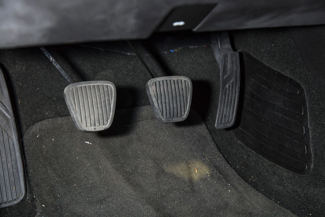 2011 Chevrolet Camaro SS 5th Gen - Image 11 of 28