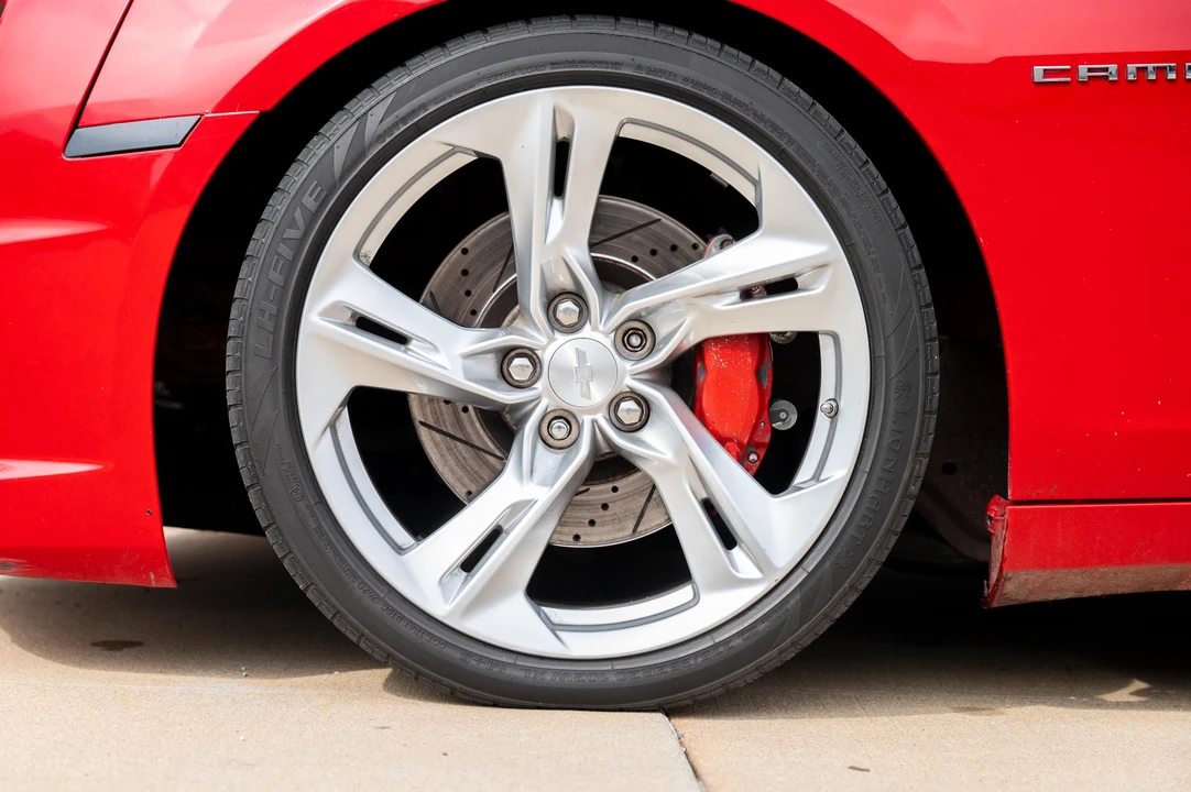 2011 Chevrolet Camaro SS 5th Gen - Image 16 of 31