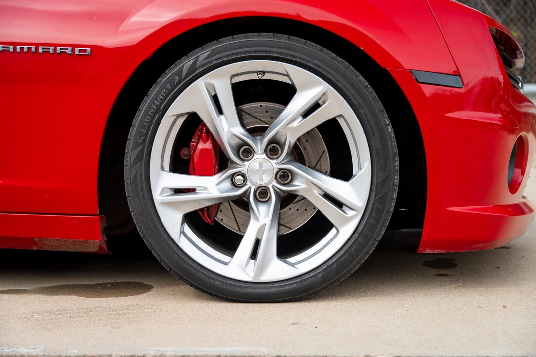 2011 Chevrolet Camaro SS 5th Gen - Image 18 of 31