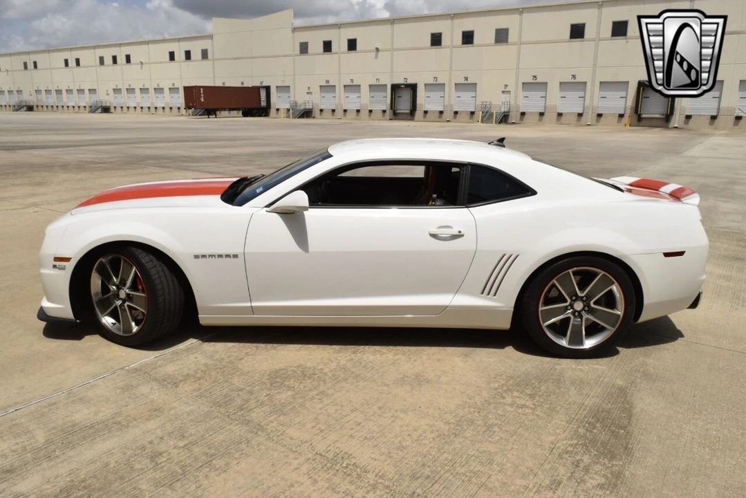 2011 Chevrolet Camaro SS 5th Gen - Image 3 of 12
