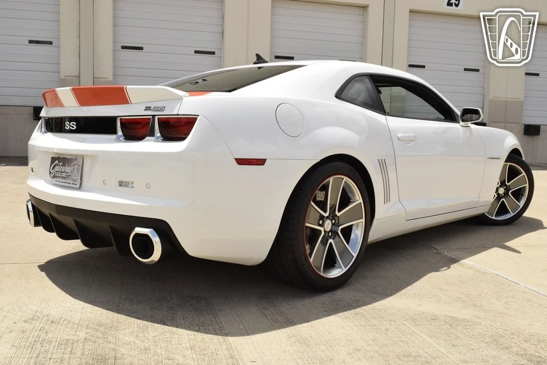 2011 Chevrolet Camaro SS 5th Gen - Image 16 of 21