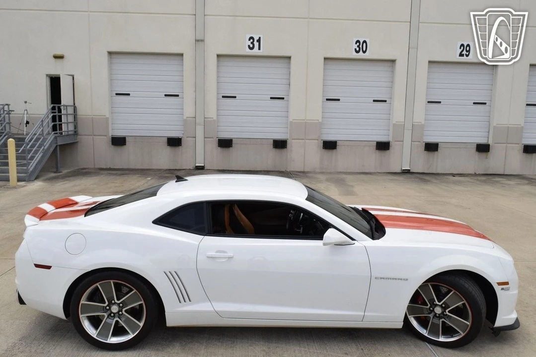 2011 Chevrolet Camaro SS 5th Gen - Image 17 of 21