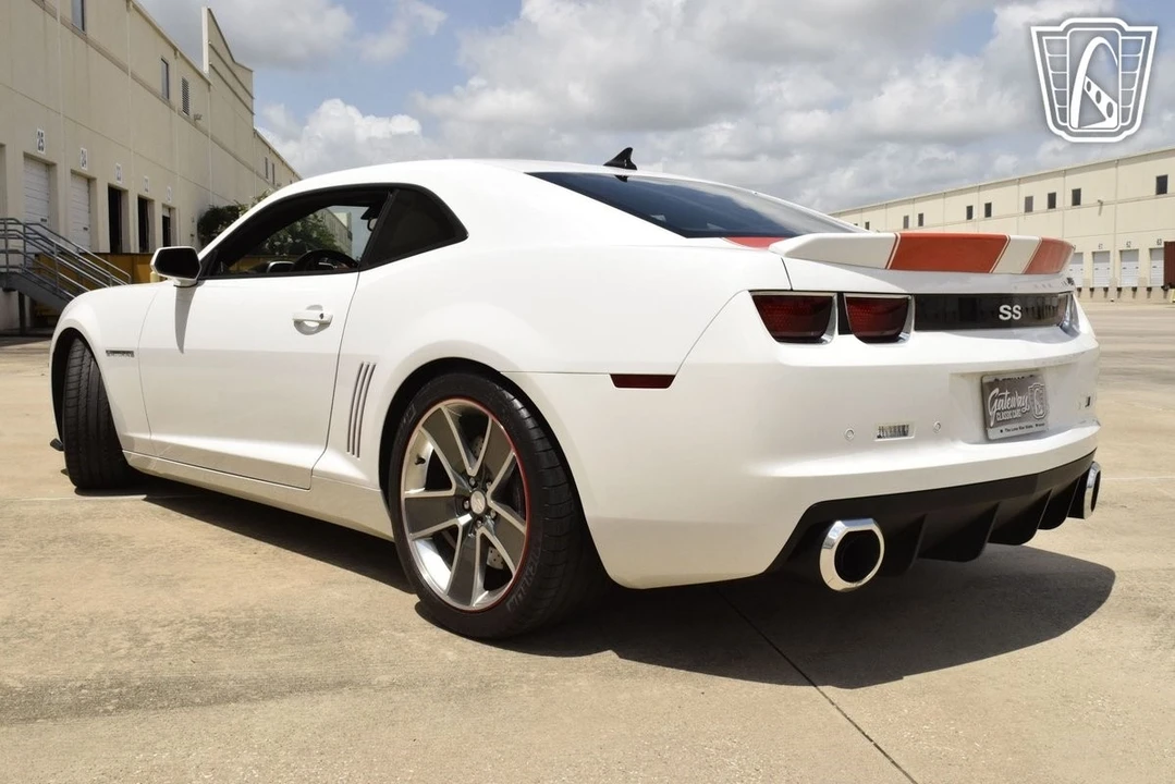 2011 Chevrolet Camaro SS 5th Gen - Image 10 of 12