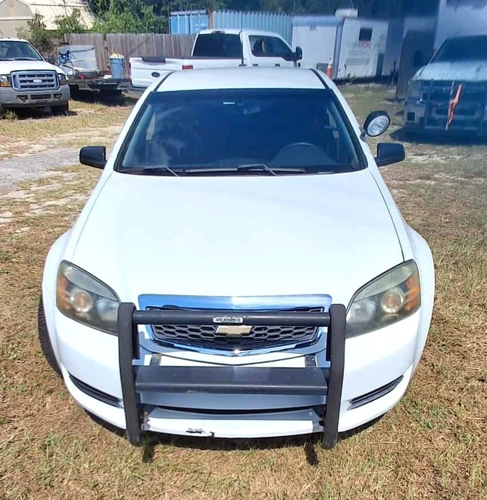 2011 Chevrolet Caprice - Image 2 of 14