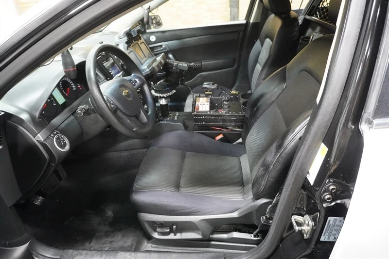2011 Chevrolet Caprice - Image 24 of 31