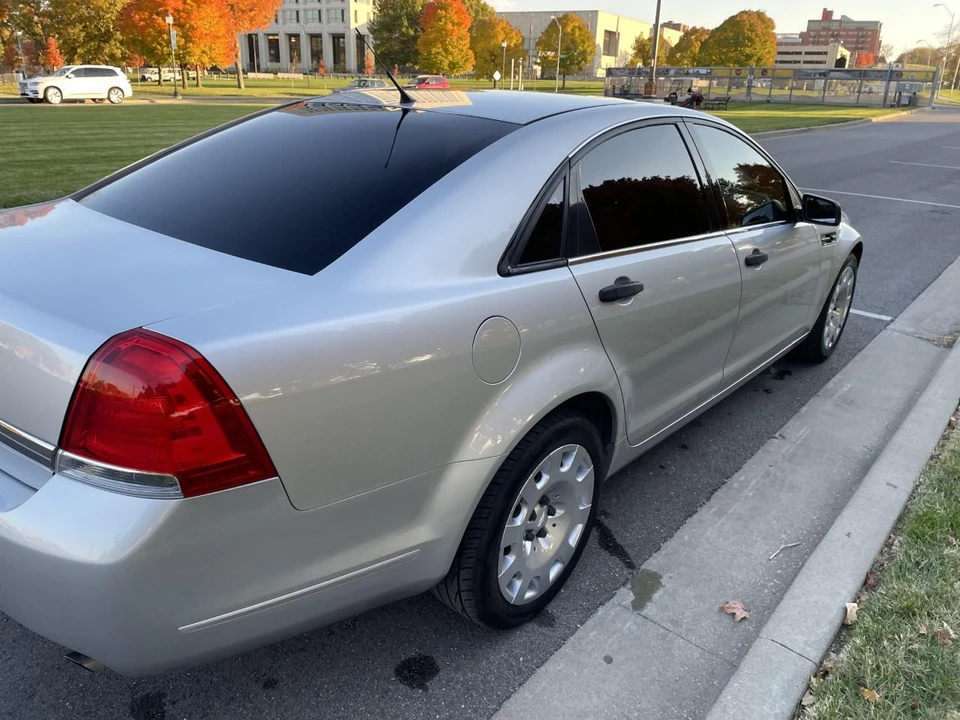 2011 Chevrolet Caprice - Image 11 of 14