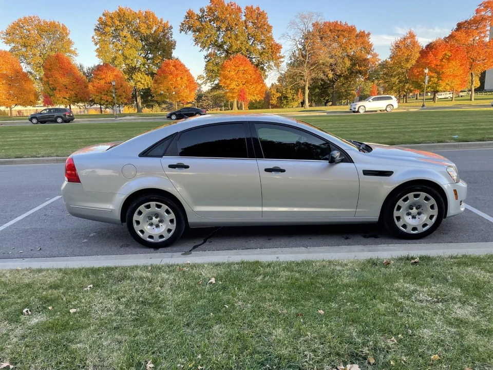 2011 Chevrolet Caprice - Image 7 of 14