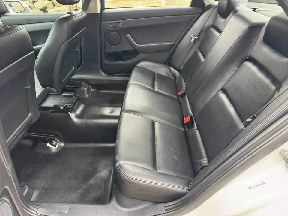2011 Chevrolet Caprice - Image 14 of 19