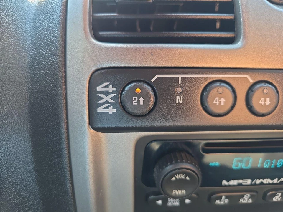2011 Chevrolet Colorado 1st Gen - Image 10 of 31