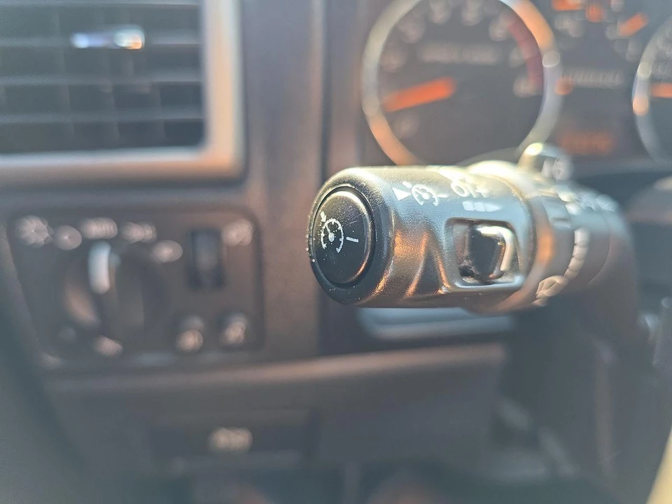 2011 Chevrolet Colorado 1st Gen - Image 24 of 31