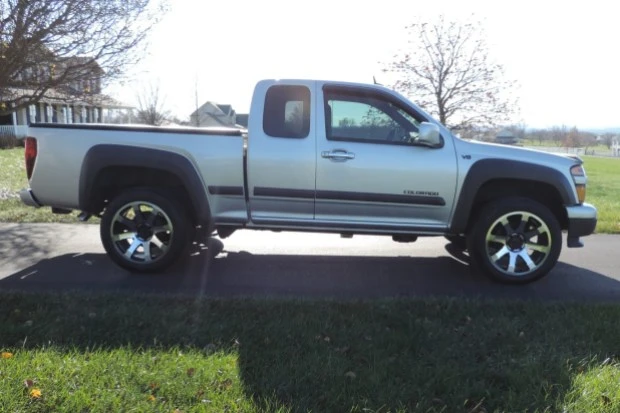2011 Chevrolet Colorado 1st Gen - Image 2 of 7