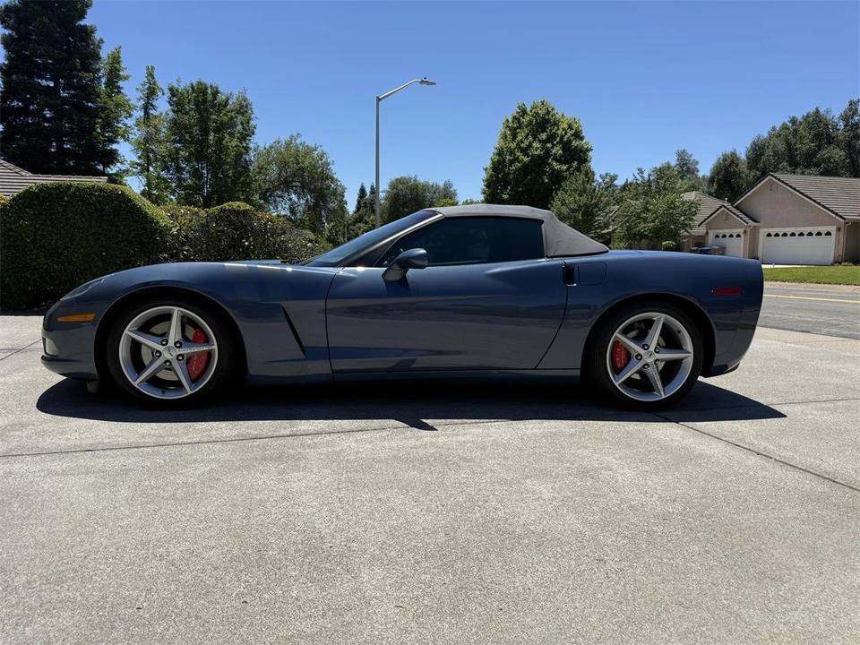 2011 Chevrolet Corvette C6 - Image 16 of 31