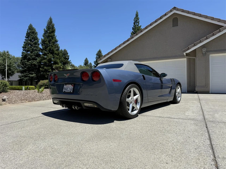 2011 Chevrolet Corvette C6 - Image 22 of 31