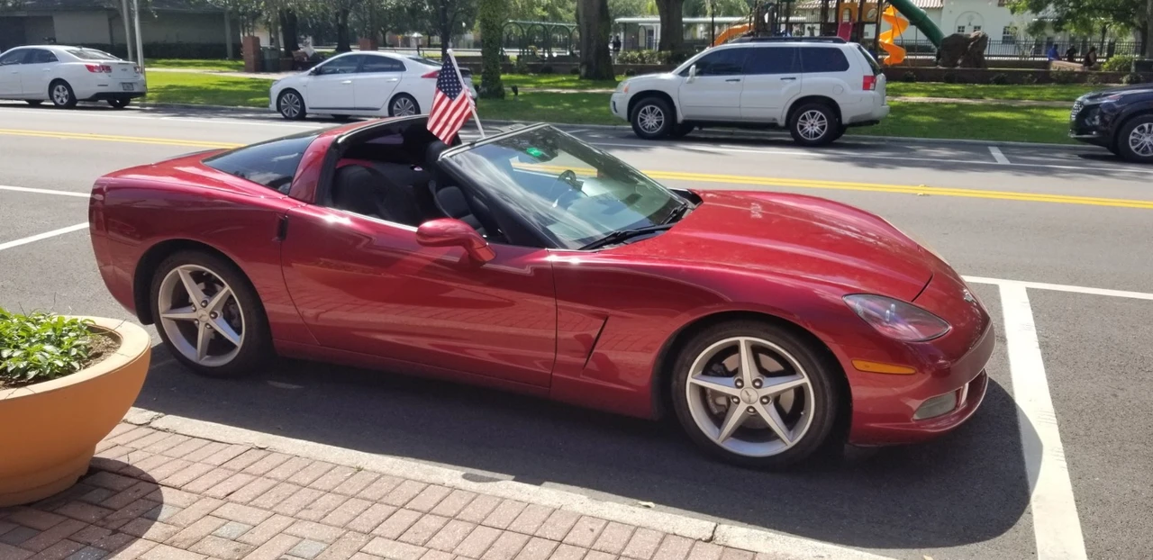 2011 Chevrolet Corvette C6 - Image 4 of 16