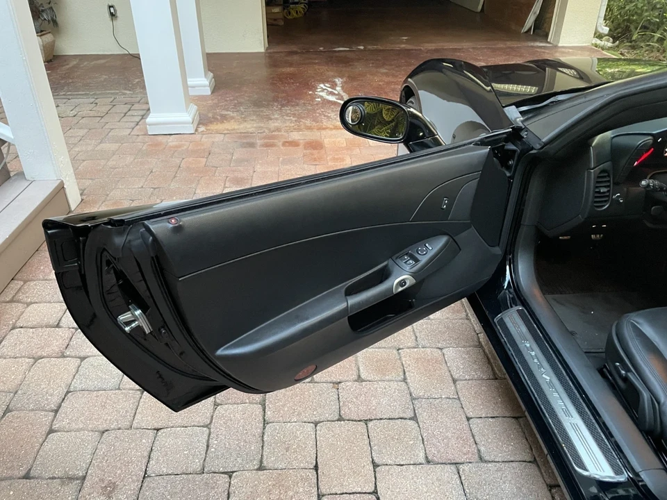 2011 Chevrolet Corvette C6 - Image 11 of 21