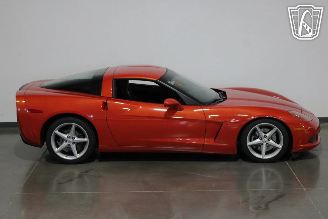 2011 Chevrolet Corvette C6 - Image 9 of 12