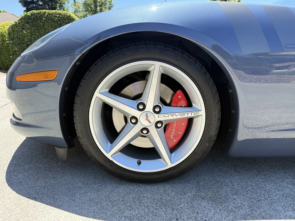 2011 Chevrolet Corvette C6 - Image 27 of 31