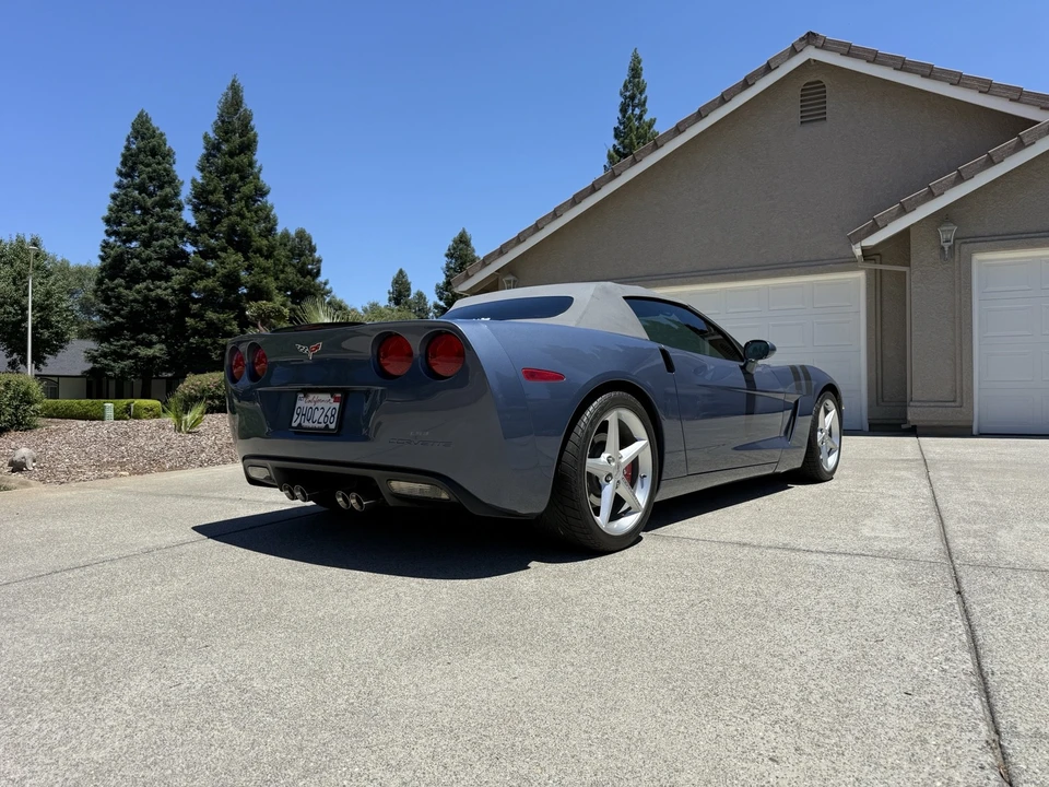 2011 Chevrolet Corvette C6 - Image 24 of 31
