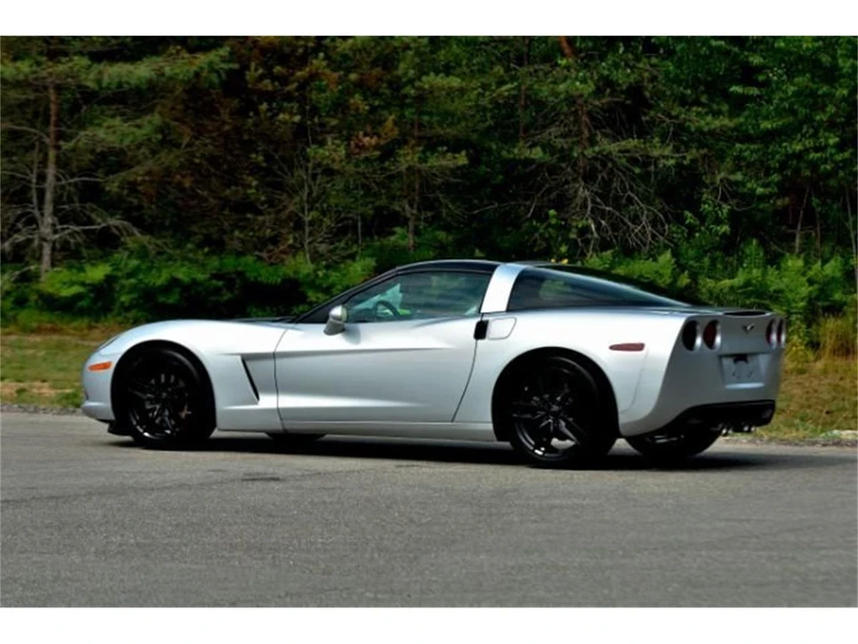2011 Chevrolet Corvette C6 - Image 11 of 31