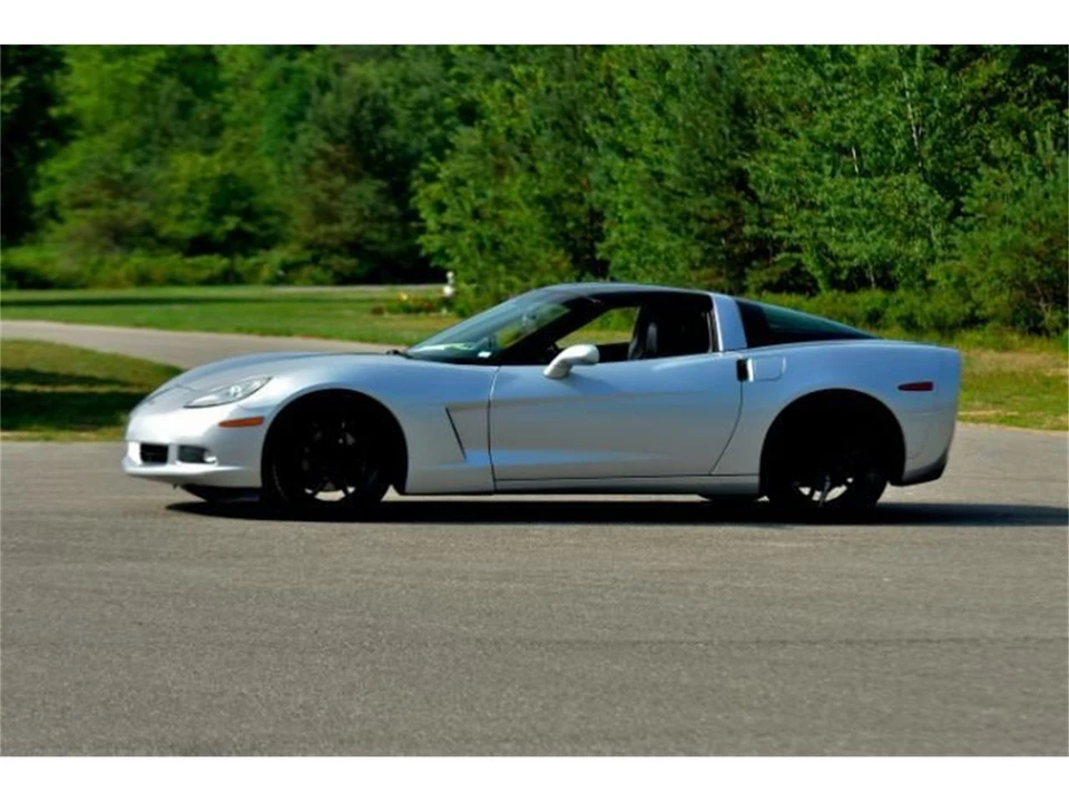 2011 Chevrolet Corvette C6 - Image 30 of 31