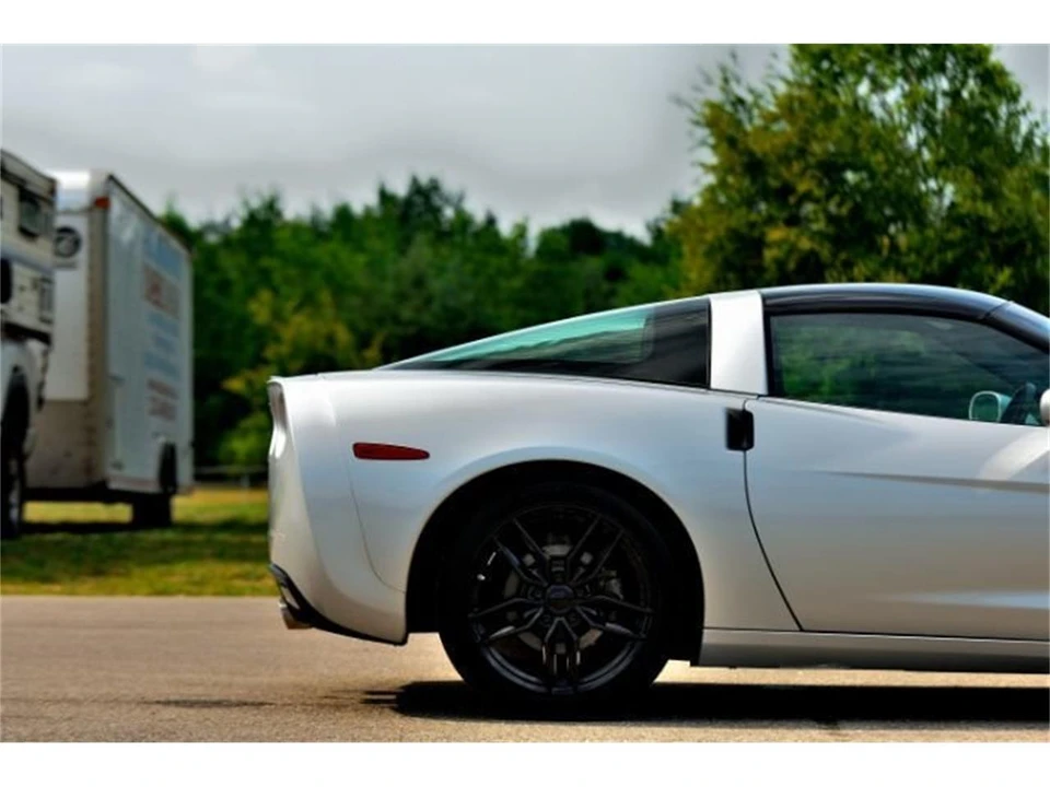 2011 Chevrolet Corvette C6 - Image 16 of 31
