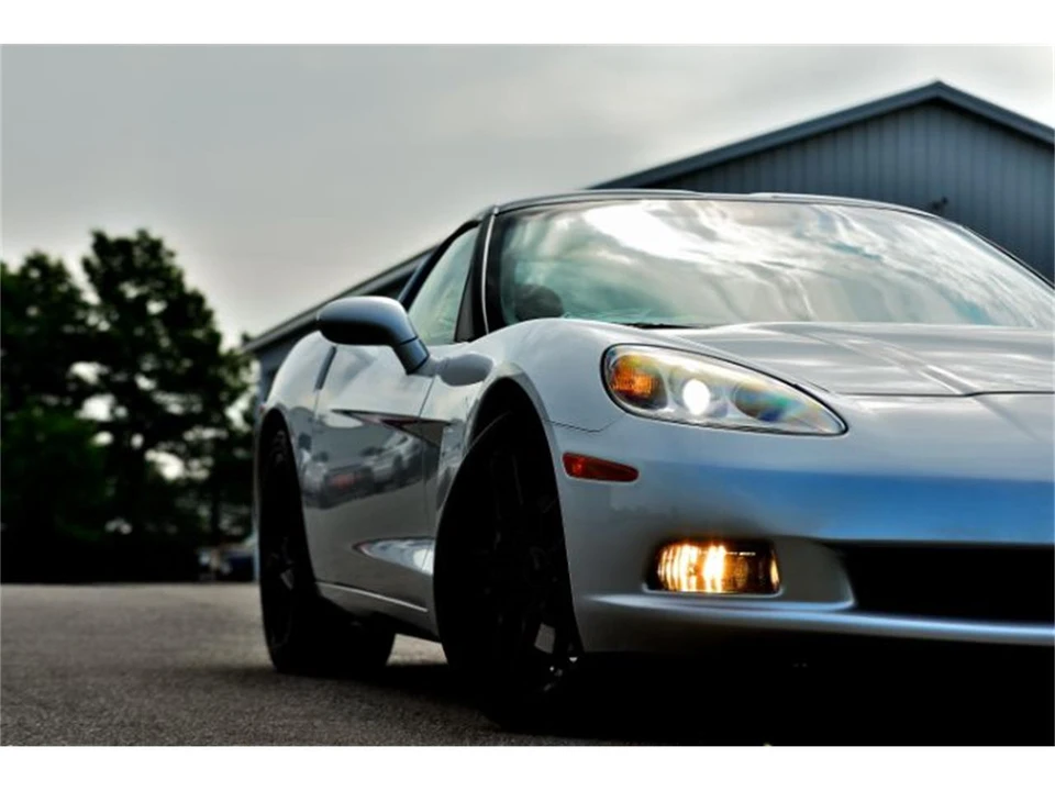 2011 Chevrolet Corvette C6 - Image 8 of 30