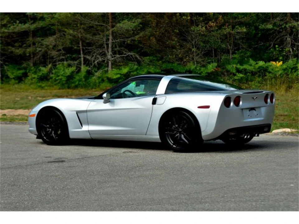 2011 Chevrolet Corvette C6 - Image 13 of 30