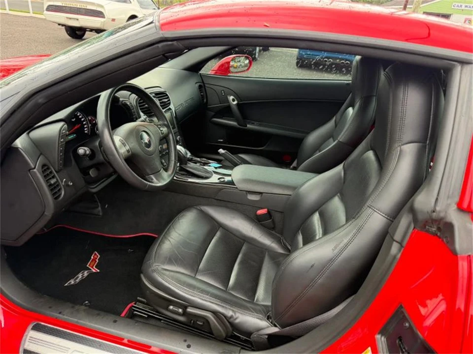 2011 Chevrolet Corvette C6 - Image 15 of 31