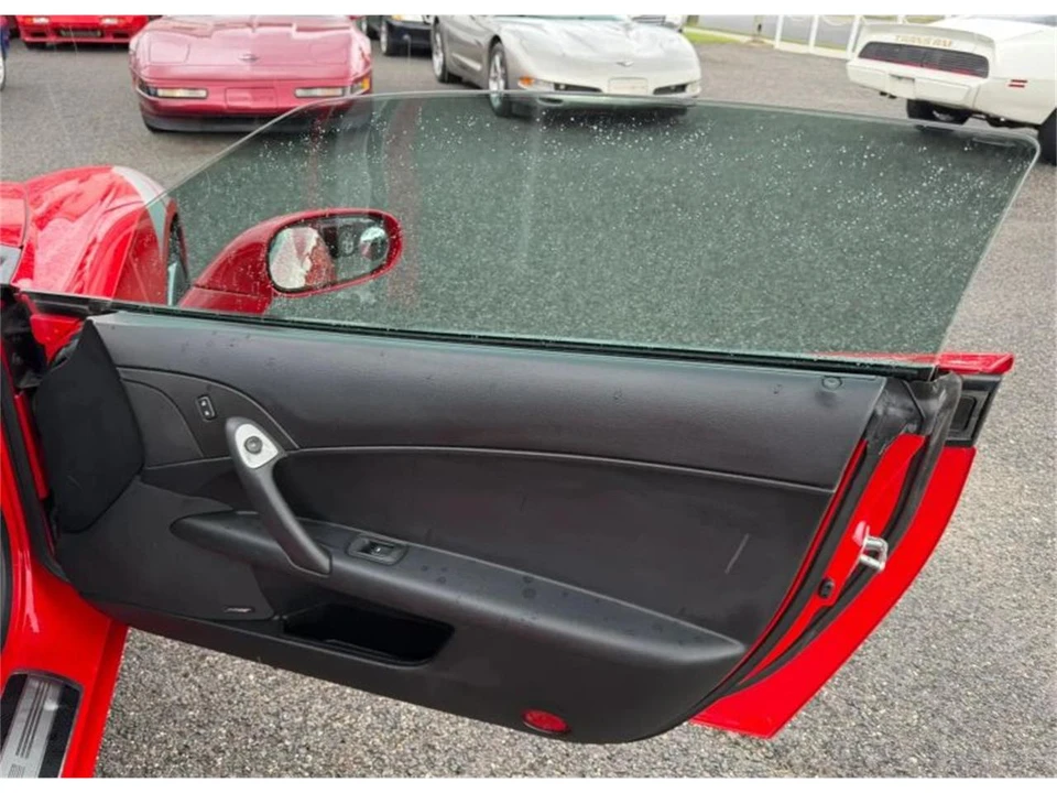 2011 Chevrolet Corvette C6 - Image 24 of 31