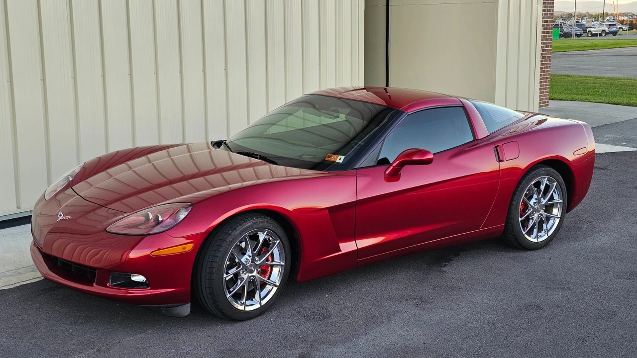 2011 Chevrolet Corvette C6 - Image 9 of 15
