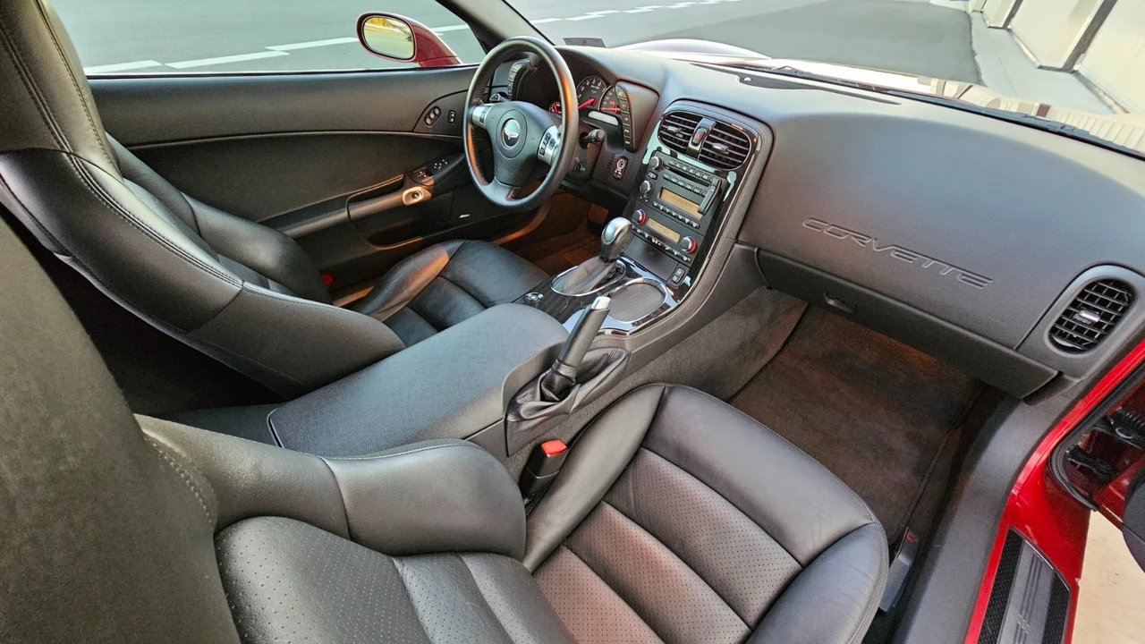 2011 Chevrolet Corvette C6 - Image 13 of 15
