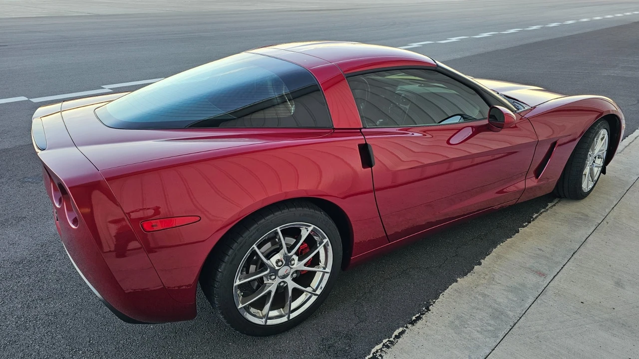 2011 Chevrolet Corvette C6 - Image 7 of 15
