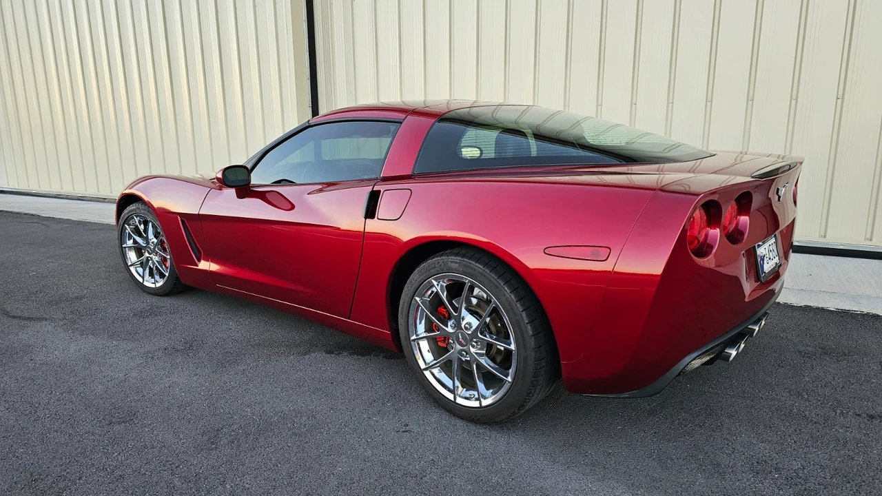 2011 Chevrolet Corvette C6 - Image 3 of 15