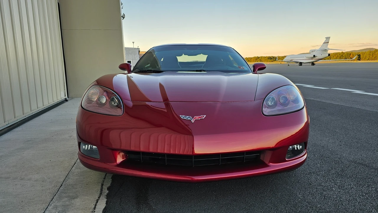 2011 Chevrolet Corvette C6 - Image 5 of 15