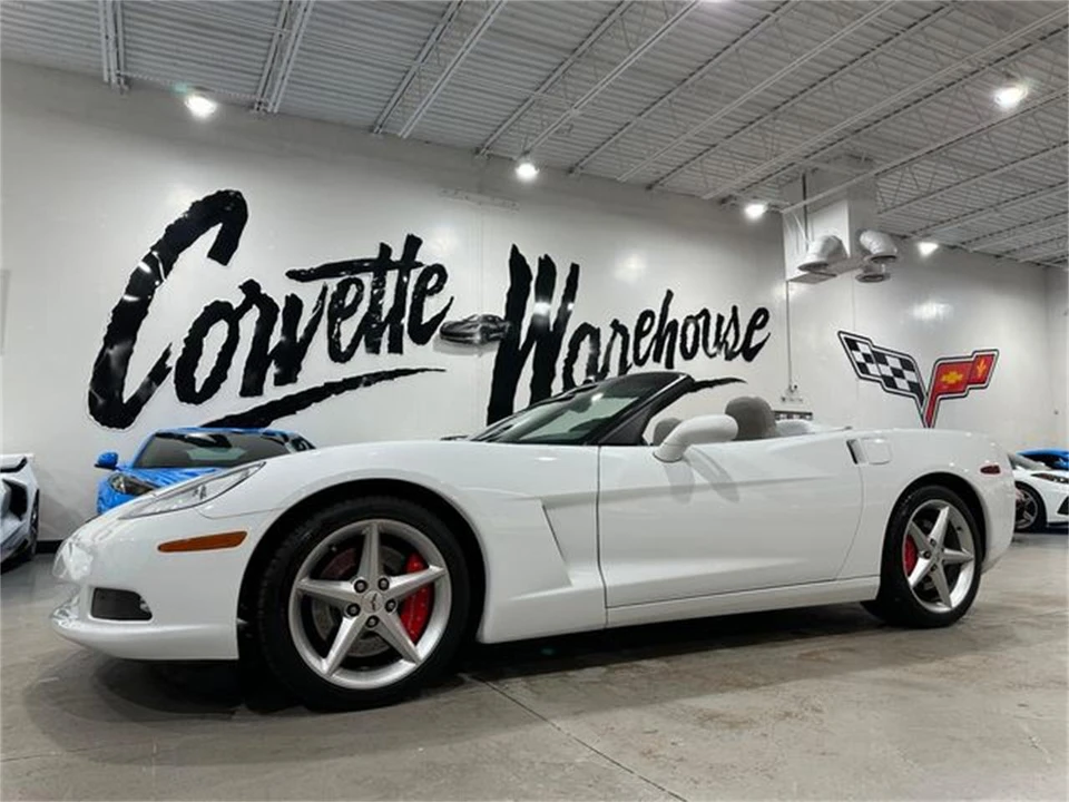 2011 Chevrolet Corvette C6 - Image 15 of 30