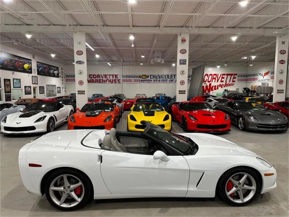 2011 Chevrolet Corvette C6 - Image 5 of 30