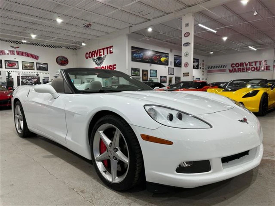 2011 Chevrolet Corvette C6 - Image 18 of 30