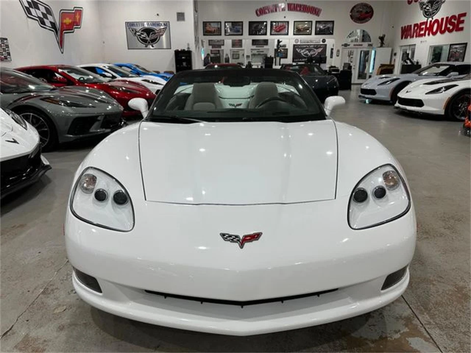 2011 Chevrolet Corvette C6 - Image 16 of 30