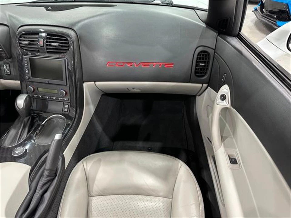 2011 Chevrolet Corvette C6 - Image 12 of 30