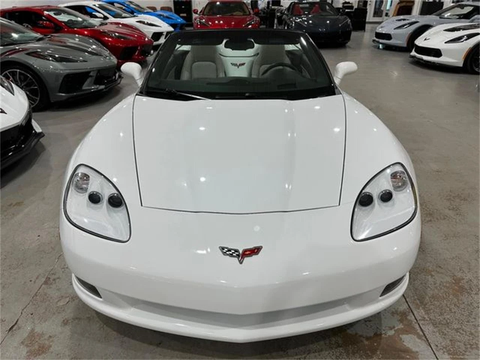 2011 Chevrolet Corvette C6 - Image 23 of 30